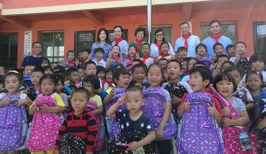 國藥租賃 以愛(ài)緻遠——記國藥租賃赴貴州捐贈活動(dòng)